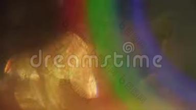 混合温暖的<strong>金色</strong>和彩虹，RGB<strong>通道</strong>风格的光泄漏。